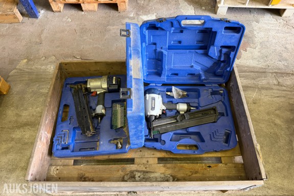 2 STK BASSO SPIKERPISTOLER MED KOFFERT – SELGES SAMLET