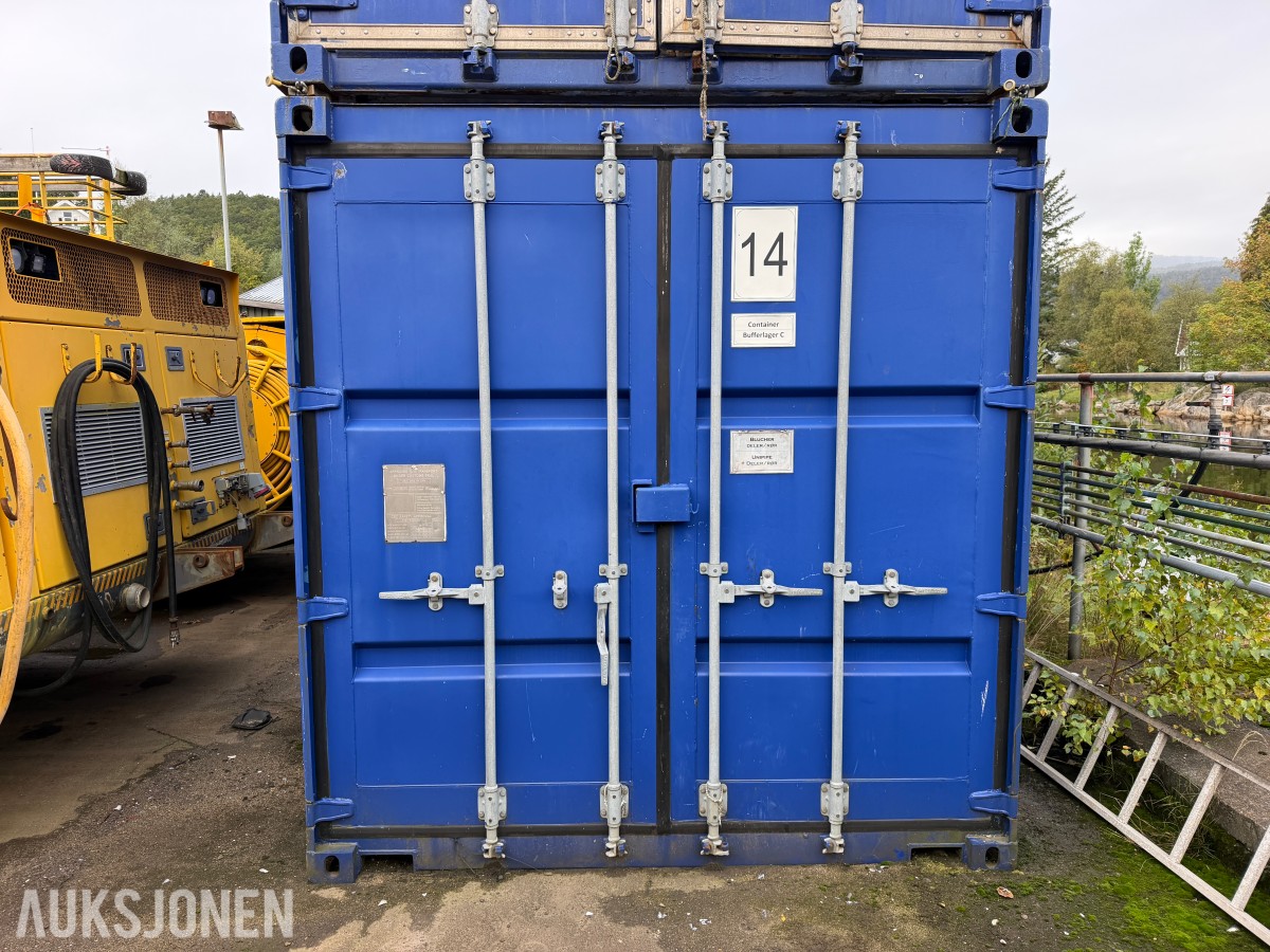 2012 20 FOTS CONTAINER MED REOLER, STRØMINNTAK, RØR OG DELER