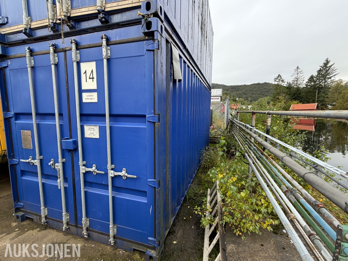 2012 20 FOTS CONTAINER MED REOLER, STRØMINNTAK, RØR OG DELER