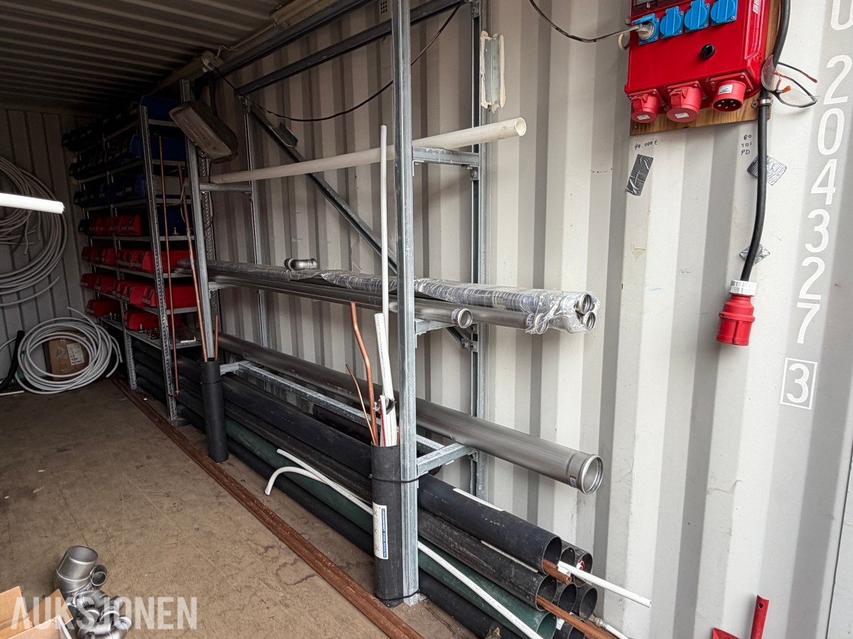 2012 20 FOTS CONTAINER MED REOLER, STRØMINNTAK, RØR OG DELER