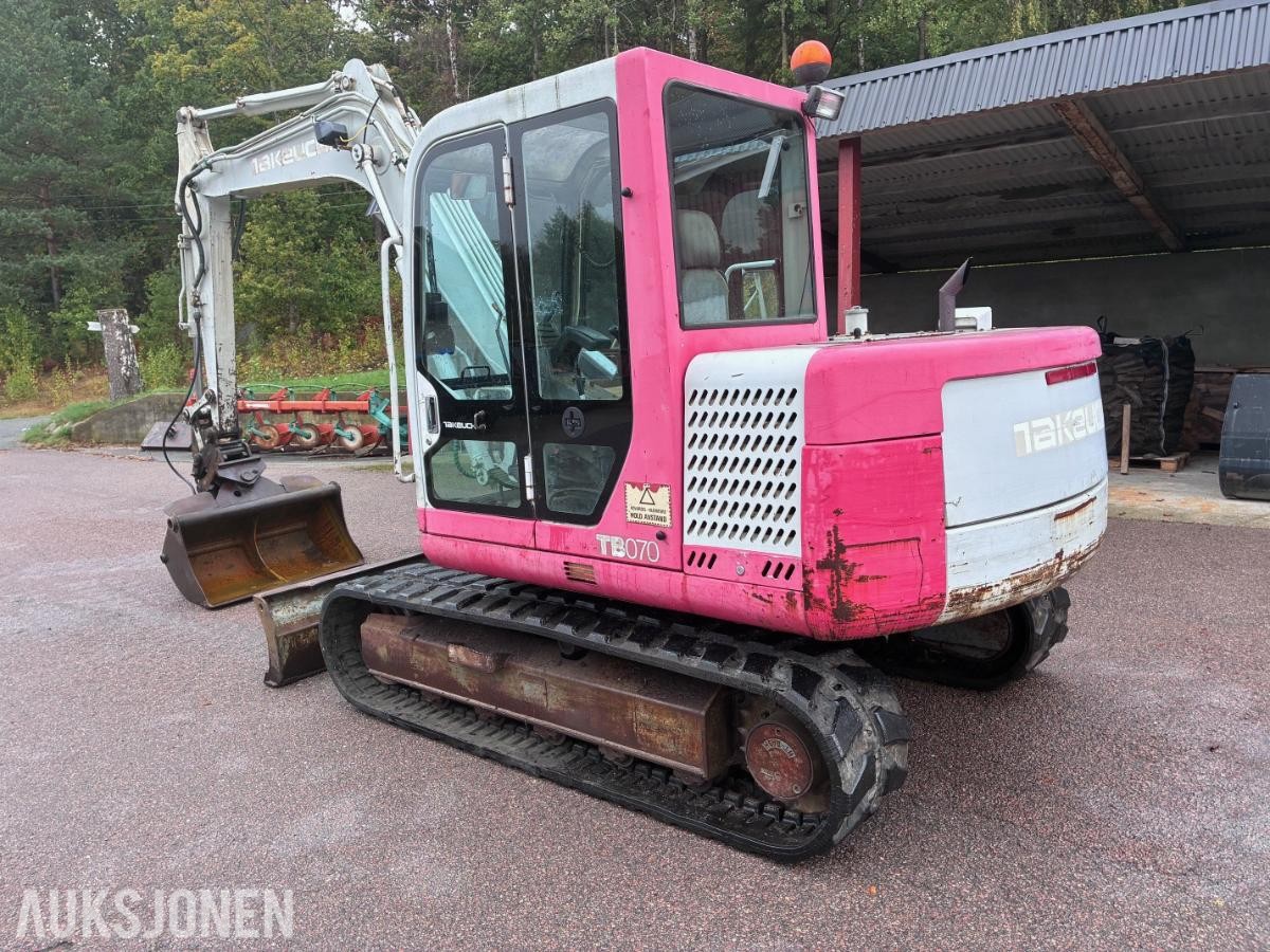 1997 Takeuchi TB070 8 tonns beltegraver 