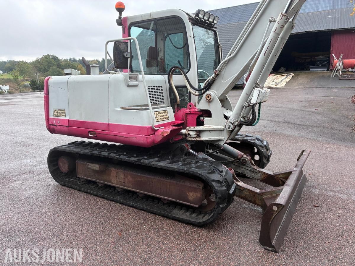 1997 Takeuchi TB070 8 tonns beltegraver 