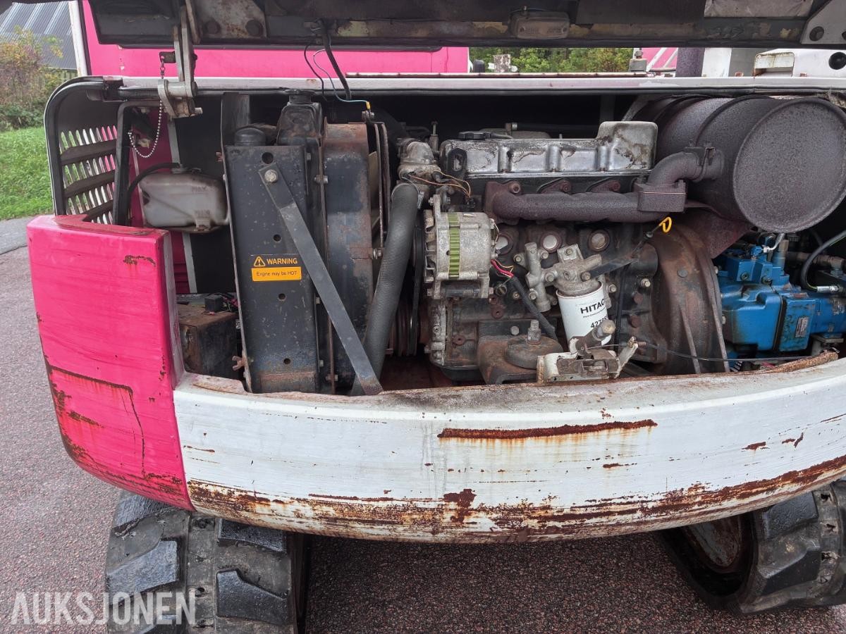 1997 Takeuchi TB070 8 tonns beltegraver 