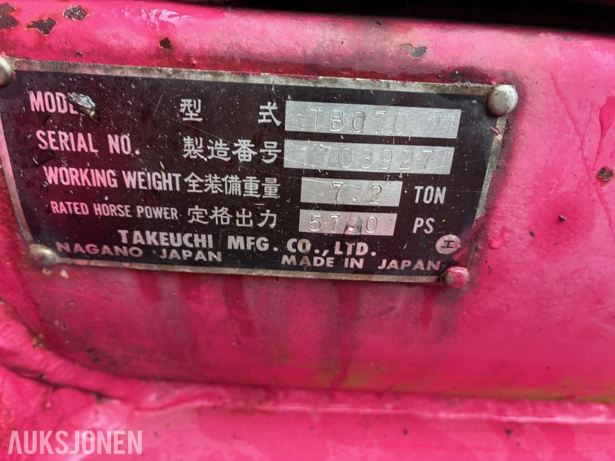 1997 Takeuchi TB070 8 tonns beltegraver 