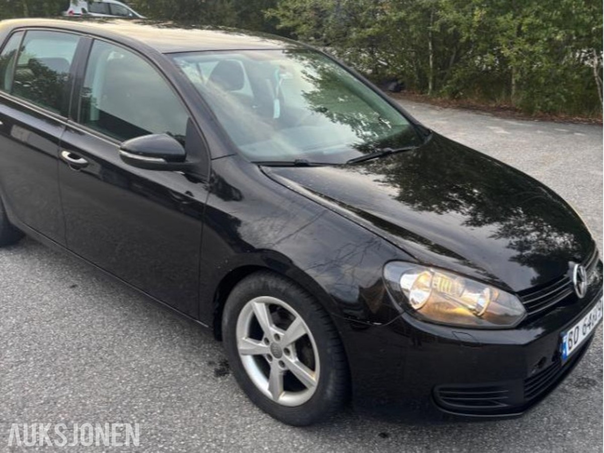 2010 Volkswagen GOLF 1.6 TDI 105HK HENGERFESTE LAV KM 