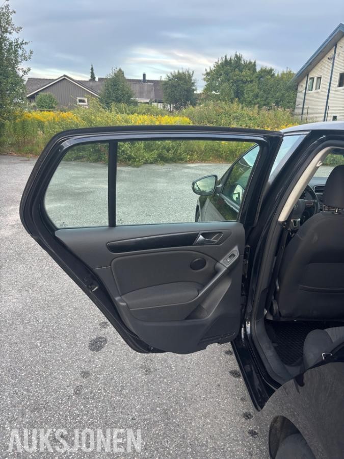 2010 Volkswagen GOLF 1.6 TDI 105HK HENGERFESTE LAV KM 