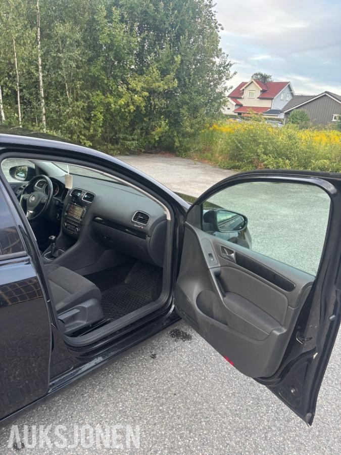 2010 Volkswagen GOLF 1.6 TDI 105HK HENGERFESTE LAV KM 
