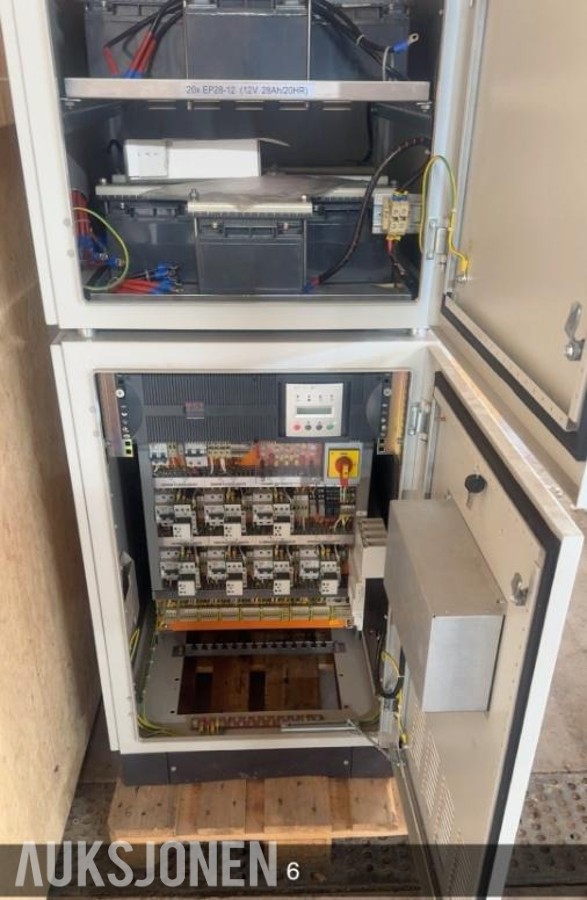 Elmech UPS AC 230-7 7 kVA med batterienhet