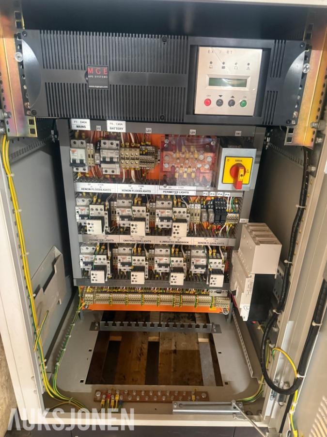 Elmech UPS AC 230-7 7 kVA med batterienhet