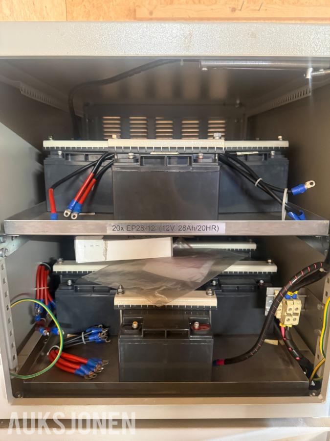 Elmech UPS AC 230-7 7 kVA med batterienhet
