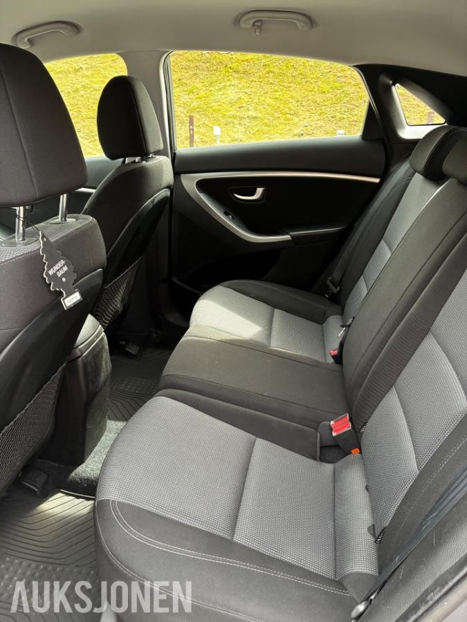 2013 Hyundai i30 1.6, Cruisekontroll, S+V dekk, Reparasjonsobjekt
