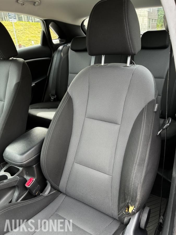 2013 Hyundai i30 1.6, Cruisekontroll, S+V dekk, Reparasjonsobjekt