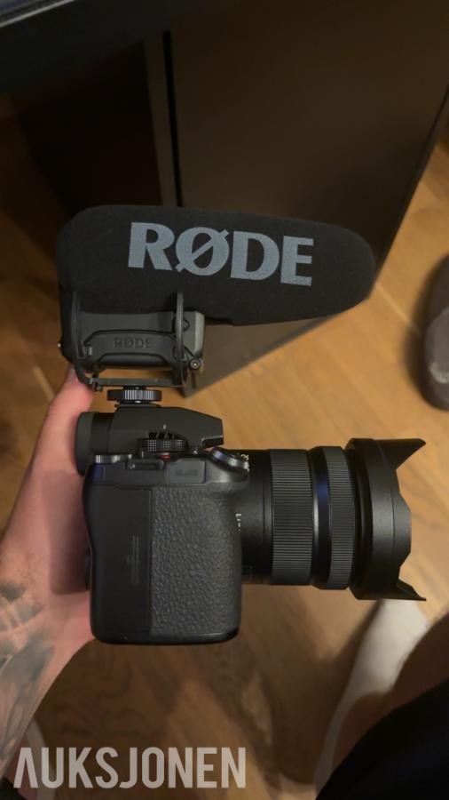 Panasonic Lumix S5iiX kamera + utstyr (perfekt for filming)