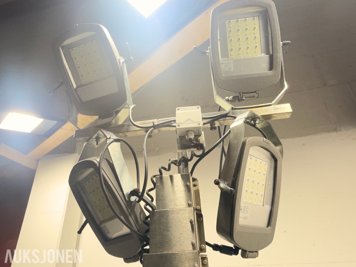 2016 SKY 7M lysmast 4x185W Prince LED