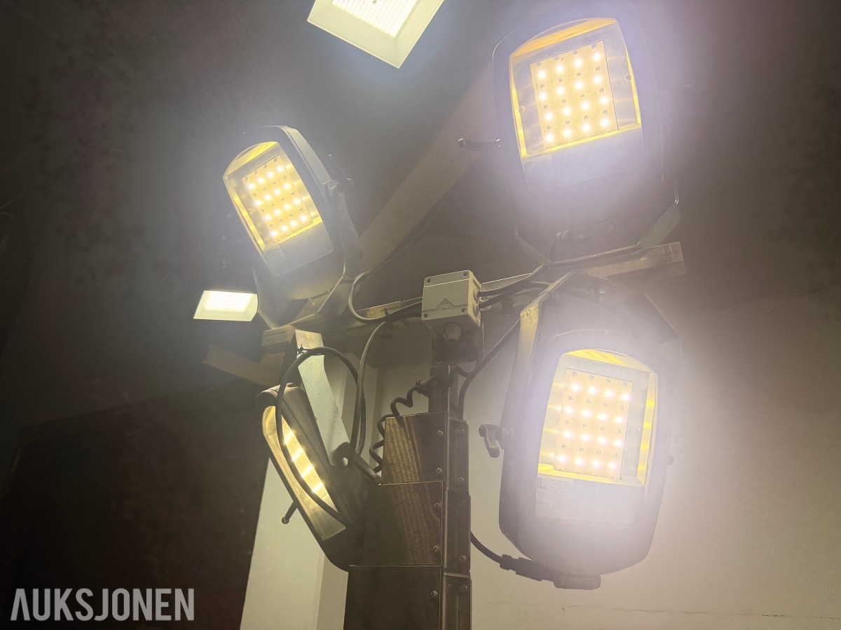 2016 SKY 7M lysmast 4x185W Prince LED