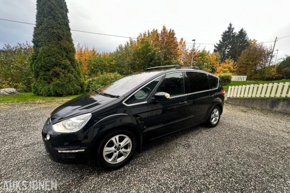 2011 Ford S-Max 2.0 140hk 7 seter automat parkeringsvarmer s+v dekk