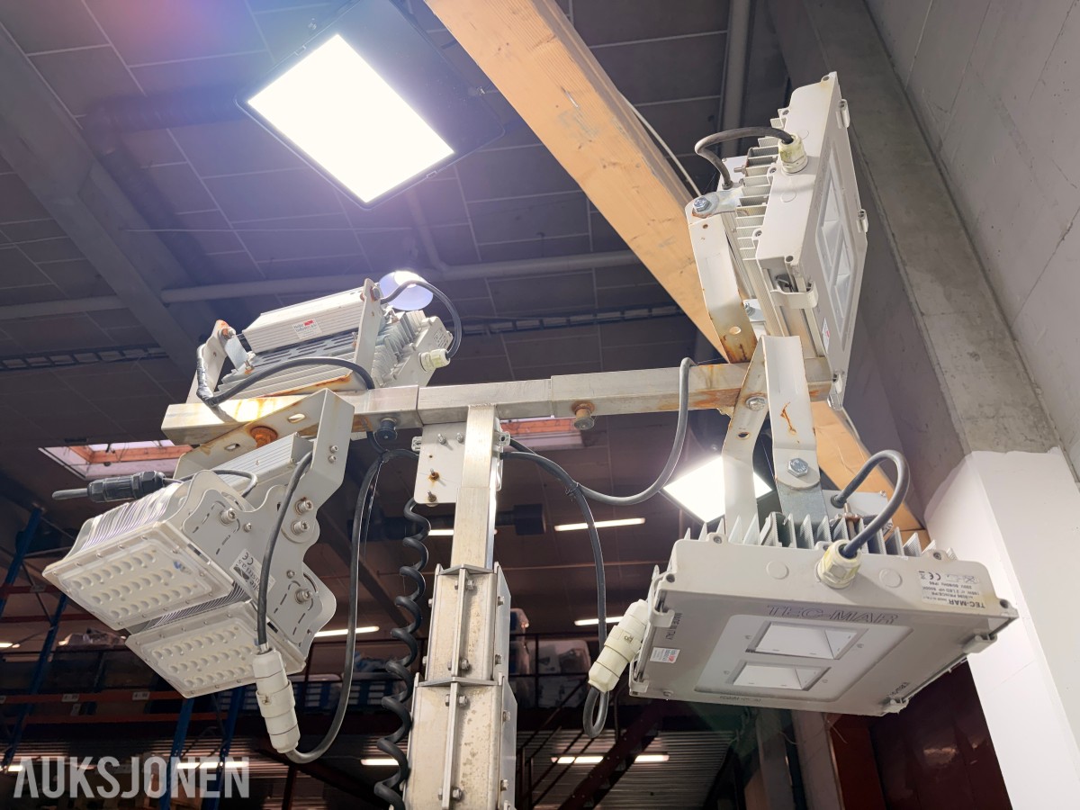 2015 SKY 7M lysmast 4x185W Prince LED