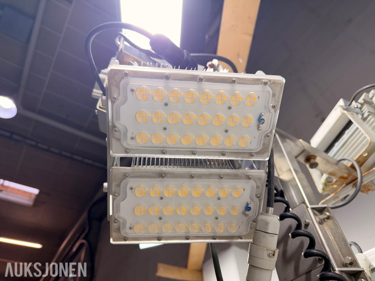 2015 SKY 7M lysmast 4x185W Prince LED