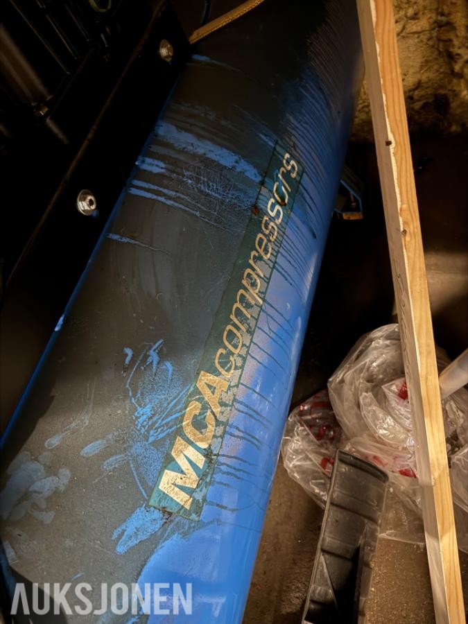 MCA stempelkompressor – Ca. 500 liters trykktank – Testet og fungerer