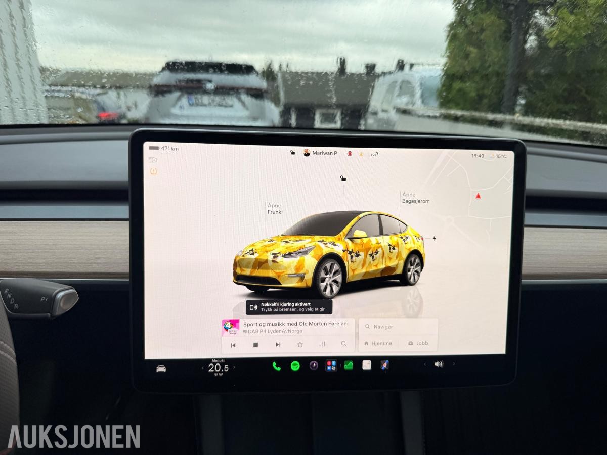 2024 Tesla Model Y Long Range AWD PANORAMA KAMERA RYZEN VARMEPUMPE