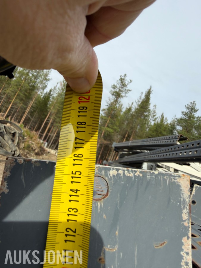 Høvik Pallereol (40 stk. rammer) 6,5 m. høyde. endel bjelker