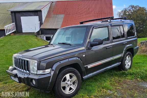2006 Jeep Commander 3.0 218hk 4WD automat hengerfeste ryggekamera soltak s+v dekk