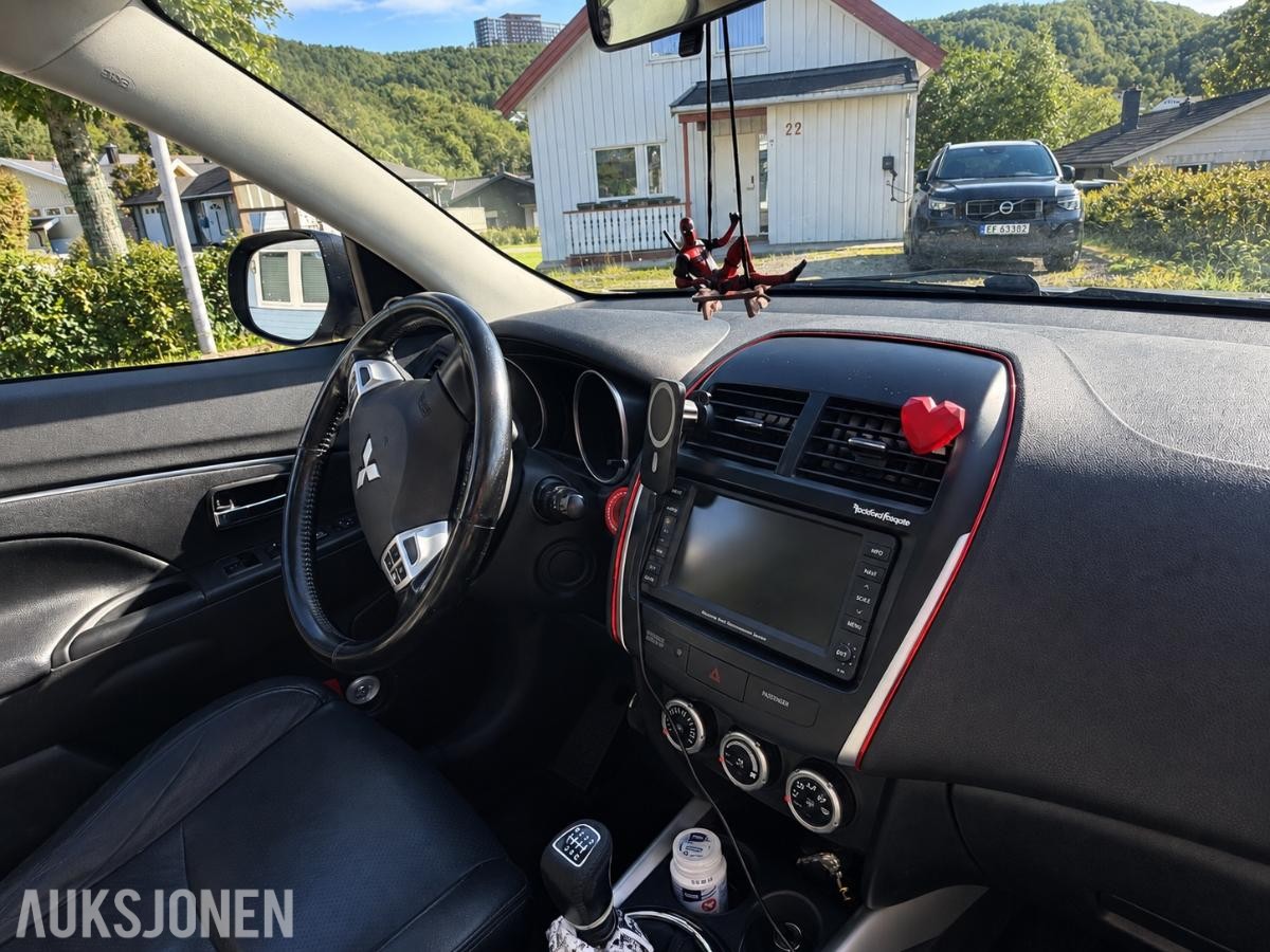 2011 Mitsubishi ASX 1.8 116hk  4WD panoramatak ryggekamera hengerfeste  