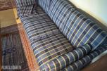 BLÅRUTETE SOFA