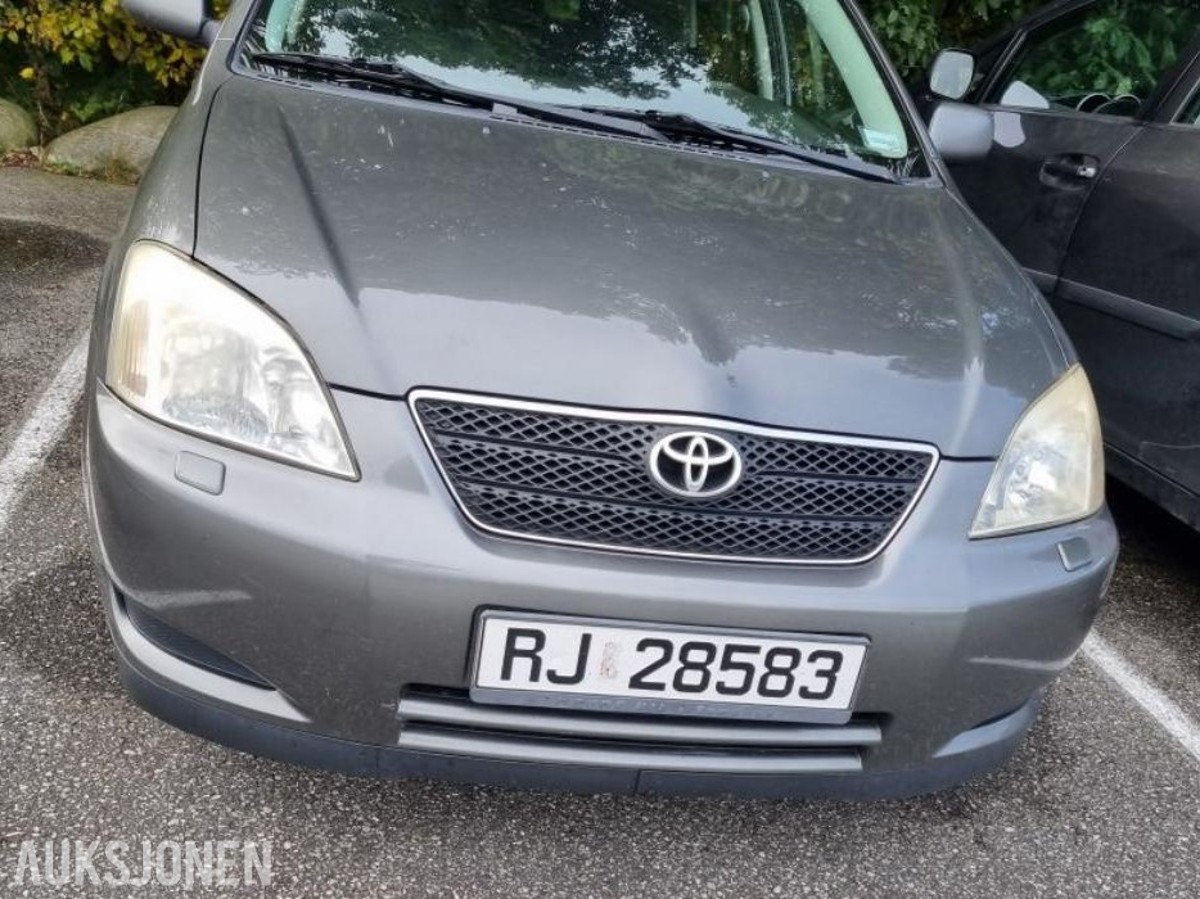 2003 Toyota Corolla 1.4, 142000km