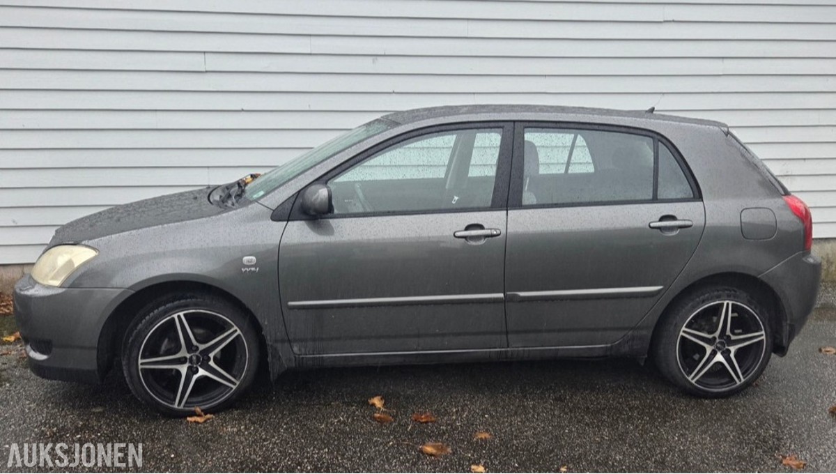 2003 Toyota Corolla 1.4, 142000km