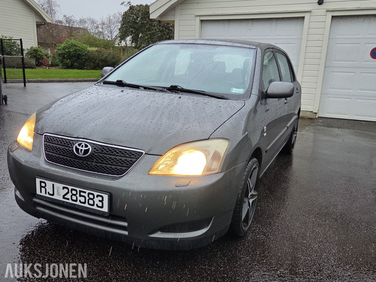 2003 Toyota Corolla 1.4, 142000km