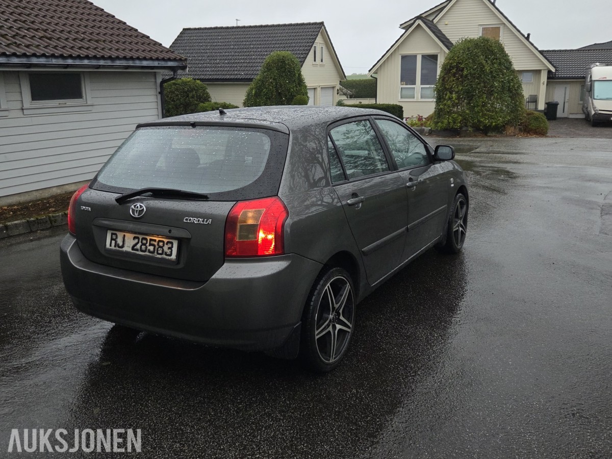 2003 Toyota Corolla 1.4, 142000km
