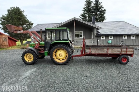 1980 John Deere 1640 traktor med moelven henger og lesseapparat - mva fri