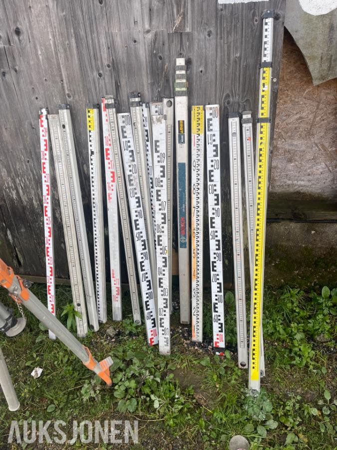 Topcon – Diverse brukt oppmålingsutstyr og tomme bokser