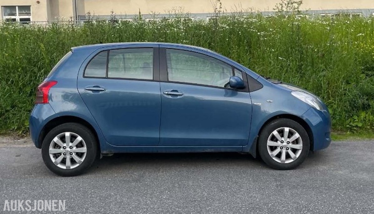 2008 TOYOTA YARIS 1.4 D-4D 90HK LAV KM NYE BREMSER BAK