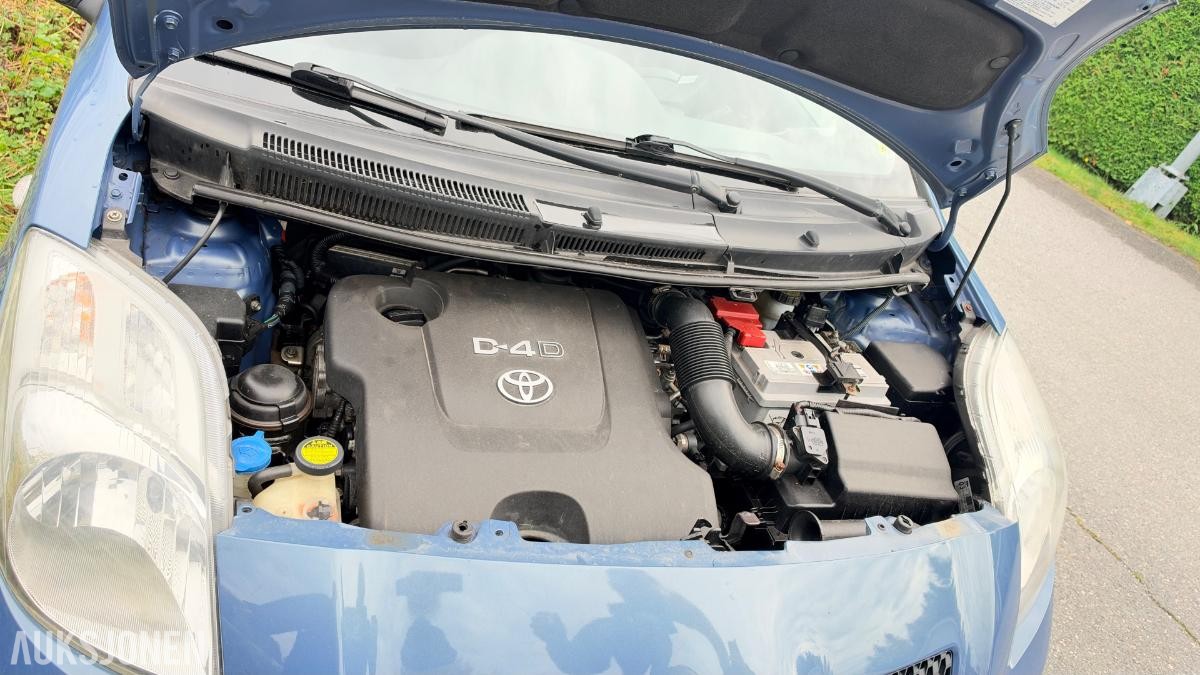 2008 TOYOTA YARIS 1.4 D-4D 90HK LAV KM NYE BREMSER BAK