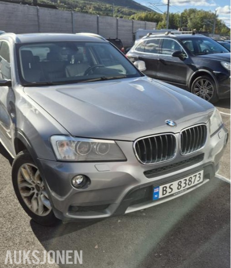 2013 BMW X3 xDrive20i 184HK AUTOMAT SPORTSSETER GLASSTAK