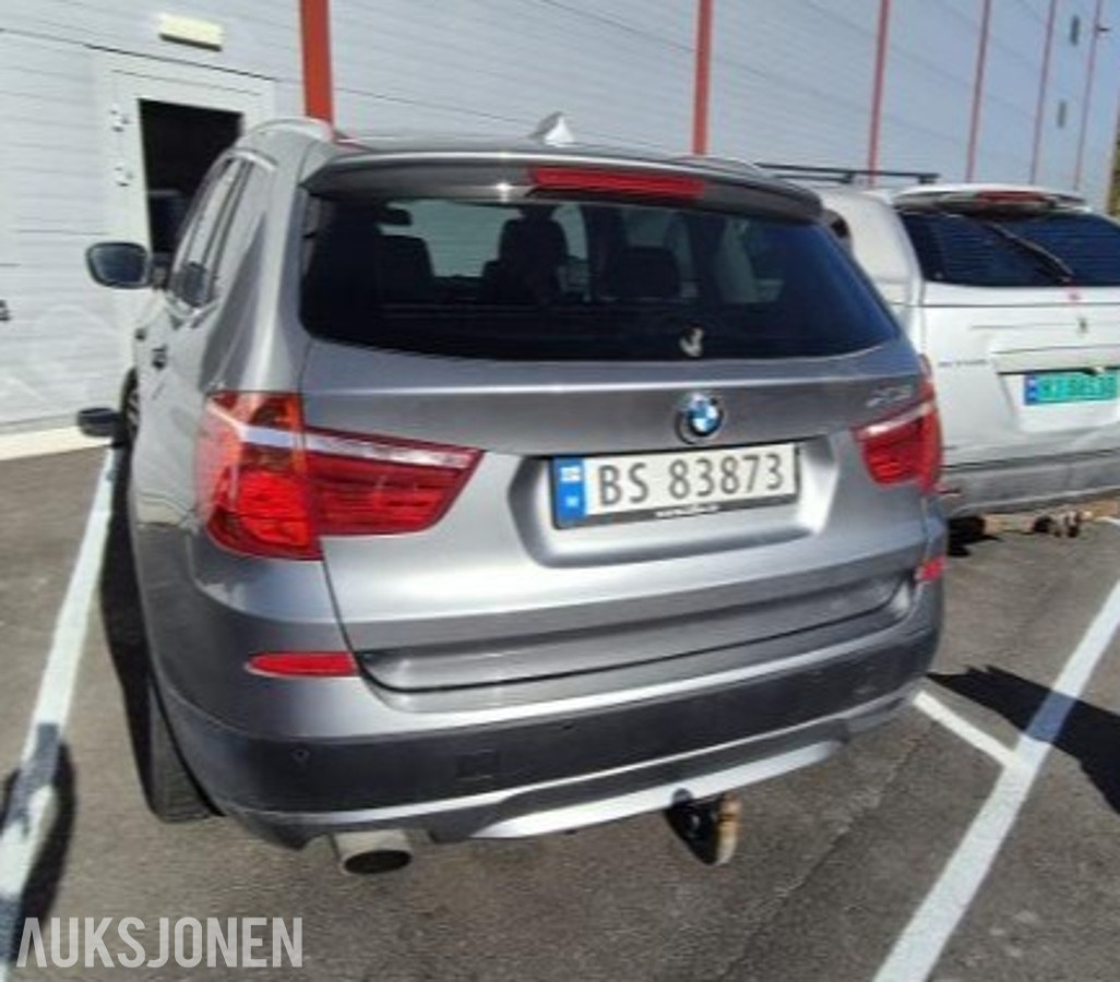 2013 BMW X3 xDrive20i 184HK AUTOMAT SPORTSSETER GLASSTAK