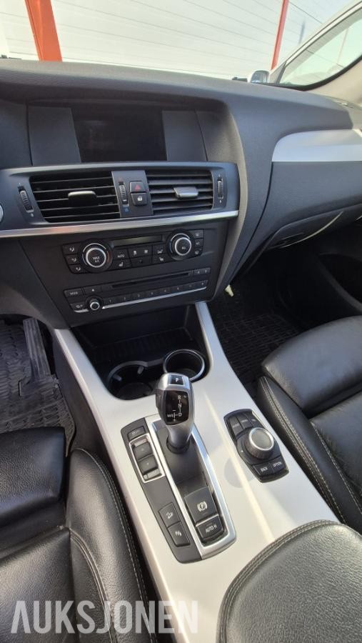 2013 BMW X3 xDrive20i 184HK AUTOMAT SPORTSSETER GLASSTAK