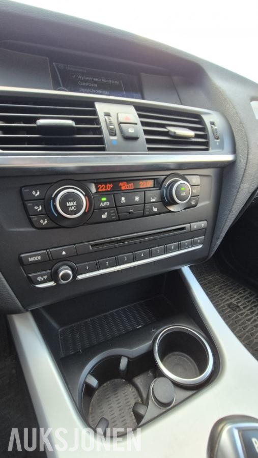 2013 BMW X3 xDrive20i 184HK AUTOMAT SPORTSSETER GLASSTAK