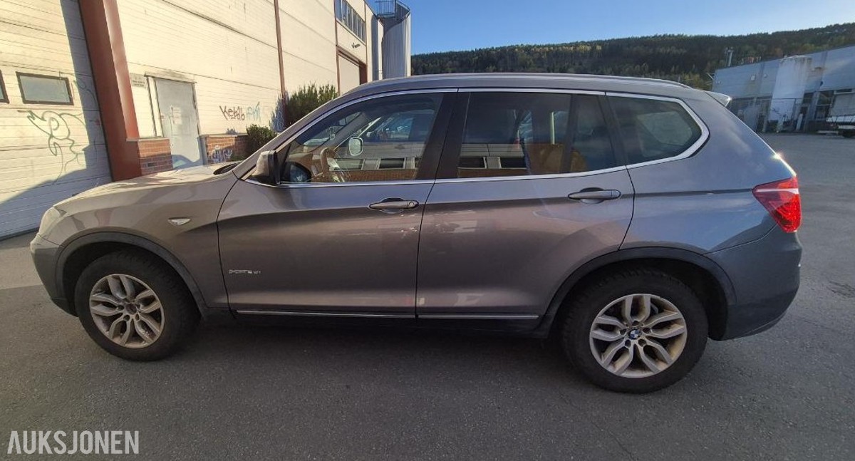 2013 BMW X3 xDrive20i 184HK AUTOMAT SPORTSSETER GLASSTAK