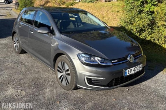 2019 Volkswagen E-Golf  136hk automat acc ryggekamera s+v dekk eu ok 09.2028     70158km
