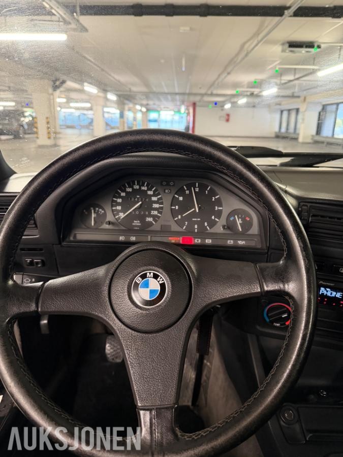 1986 BMW 3-serie 323IA 2.3 134000km Mtech1