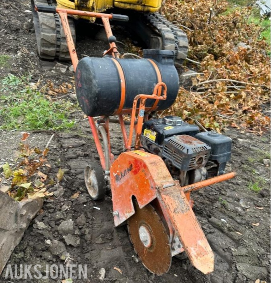 Asfalt / Betong Sag - Mikasa - Honda MCB-1UBLH, Reparasjonsobjekt