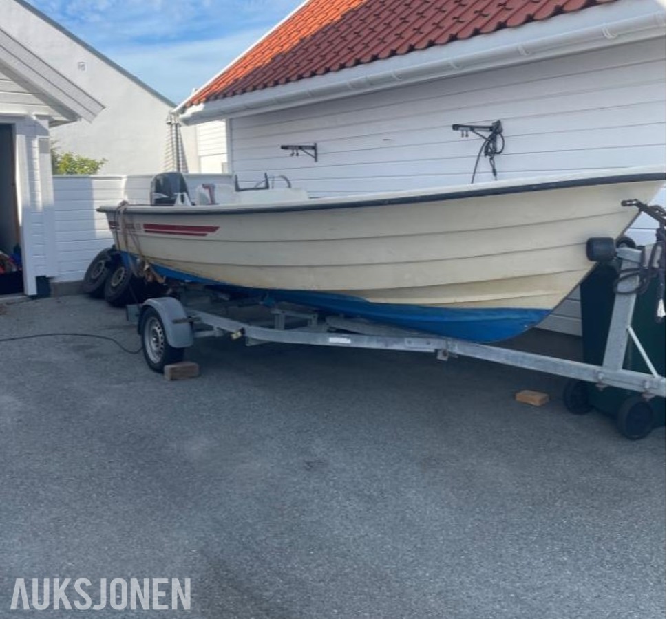2003 Rana 530 med motor