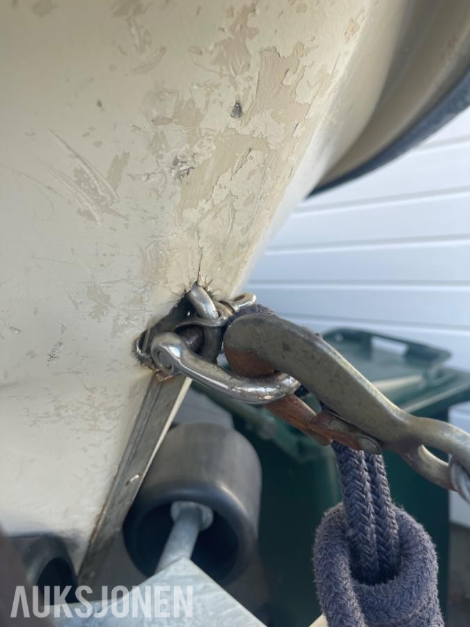 2003 Rana 530 med motor
