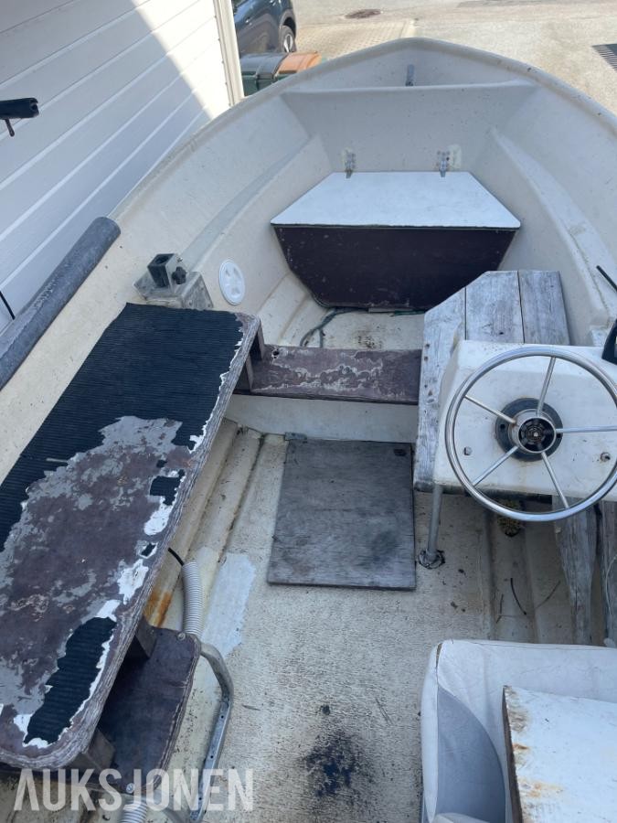 2003 Rana 530 med motor