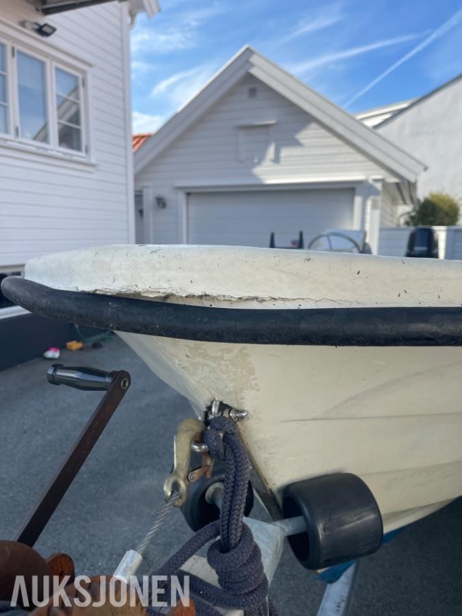 2003 Rana 530 med motor