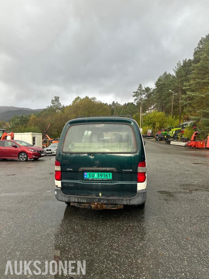 2007 Toyota HiAce 2.5 Diesel 117hk 4WD Reparasjonsobjekt/ Delebil