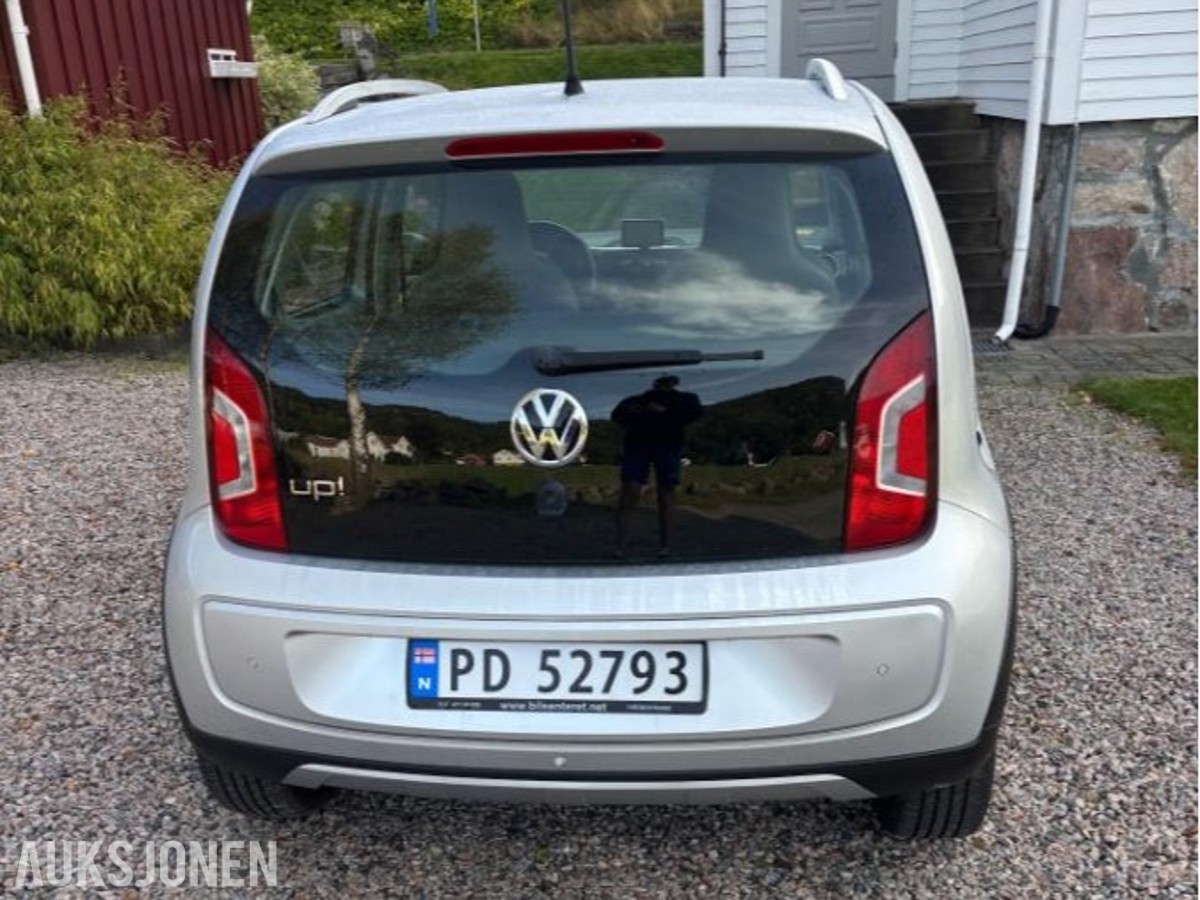 2014 Volkswagen UP! 1.0, 100500km, S+V dekk, God servicehistorikk